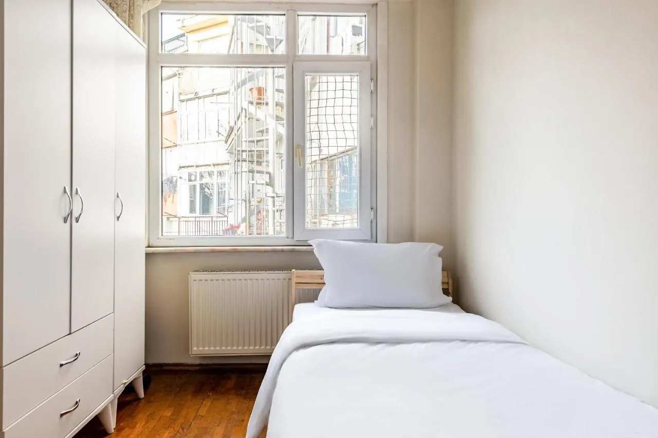 Appartement Furnished And Spacious Flat In Central Kadikoy à Istambul
